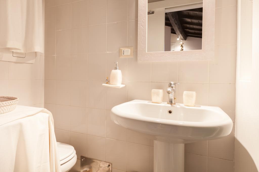 Suite Laura Rome Chambre photo
