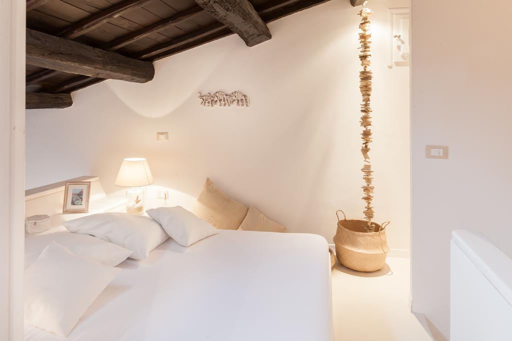 Suite Laura Rome Chambre photo